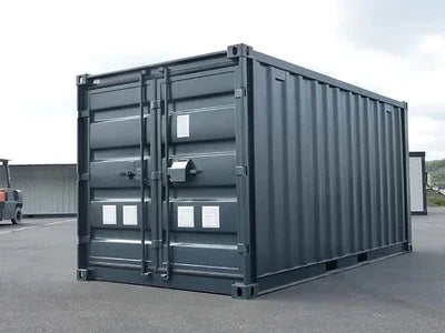 CONTENEDOR DE 15 PIES CON INSTALACIÓN ELÉCTRICA, REJILLAS DE VENTILACIÓN Y BLOQUEO DE LLAVE
